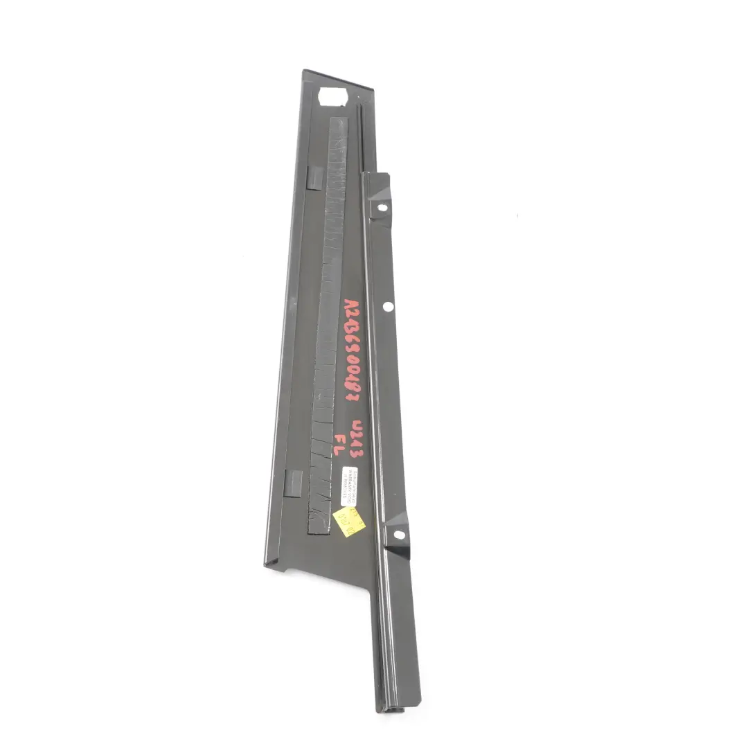 Osłona Słupek Drzwi Lewy Przód do Mercedes W213 o numerze A2136900187 Mercedes W213 Osłona Słupek Drzwi Lewy Przód - SKU A2136900187 - Numer Części A2136900187