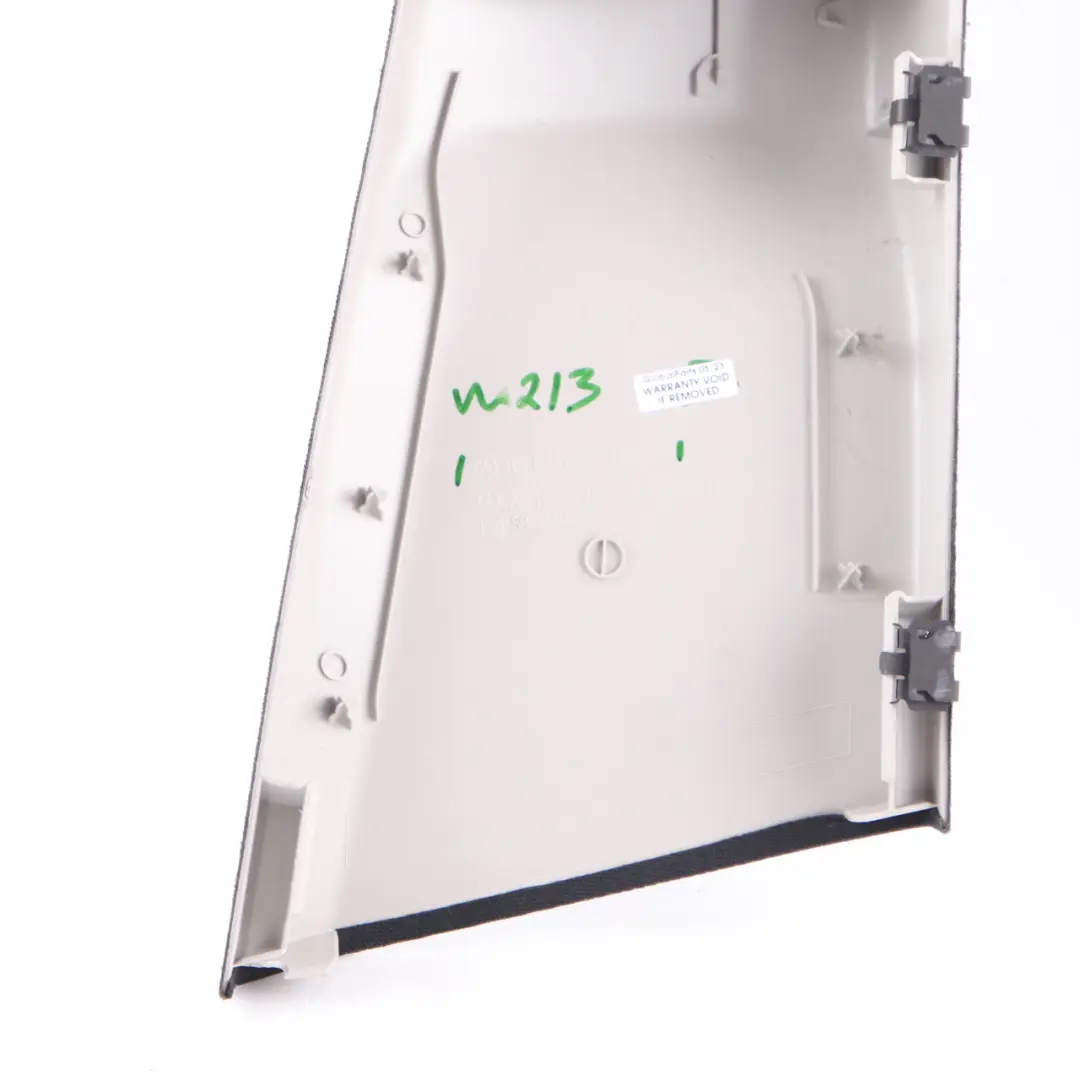 Mercedes W213 Couvercle garniture colonne gauche B-Pillar Panel Noir - SKU A2136900725 - Numéro de pièce A2136900725