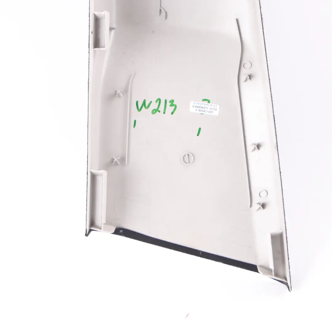 Trim Cover Säule rechts B-Säule Panel schwarz für Mercedes W213 mit Teilenummer A2136900825 Mercedes W213 Trim Cover Säule rechts B-Säule Panel schwarz - SKU A2136900825 - Teilenummer A2136900825