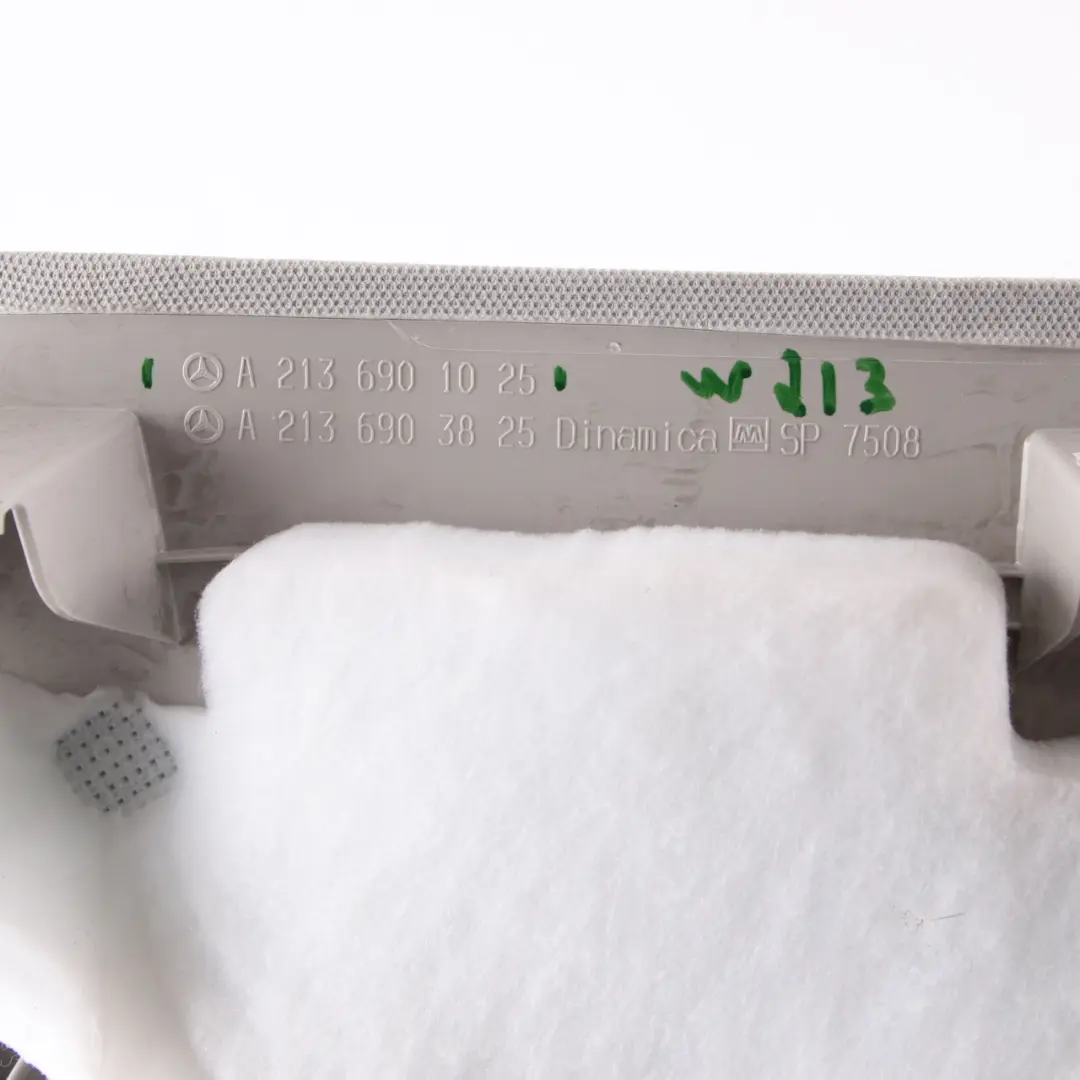 Panel Mercedes W213 C-Pillar Tapa Trasera Derecha Gris para con número de pieza A2136901025 Panel Mercedes W213 C-Pillar Tapa Trasera Derecha Gris - SKU A2136901025 - Número de pieza A2136901025