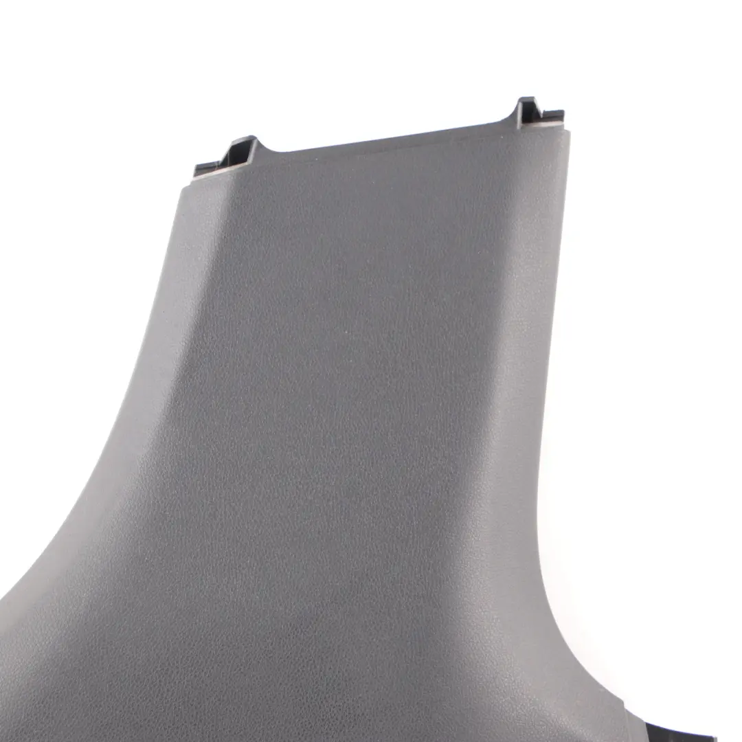 Mercedes W213 Trim Cover Colonna destra B-Pillar Panel Nero - SKU A2136901225 - Numero di parte A2136901225
