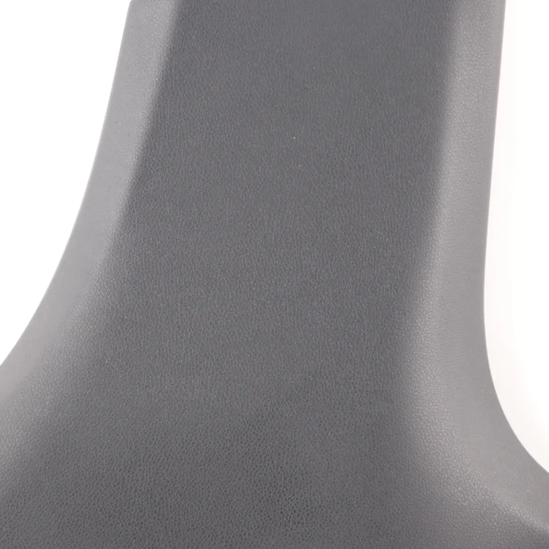 Mercedes W213 Cache Colonne Droite B-Pillar Panel Noir - SKU A2136901225 - Numéro de pièce A2136901225