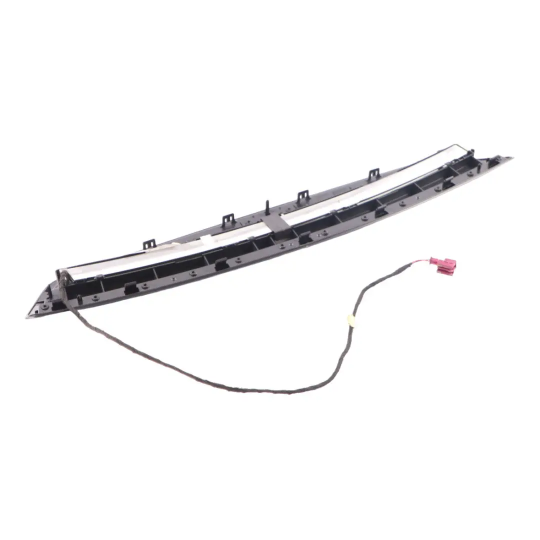 Bremsleuchte zusätzlich dritte Bremsleuchte hinten für Mercedes W213 mit Teilenummer A2136941100 Mercedes W213 Bremsleuchte zusätzlich dritte Bremsleuchte hinten - SKU A2136941100-1 - Teilenummer A2136941100