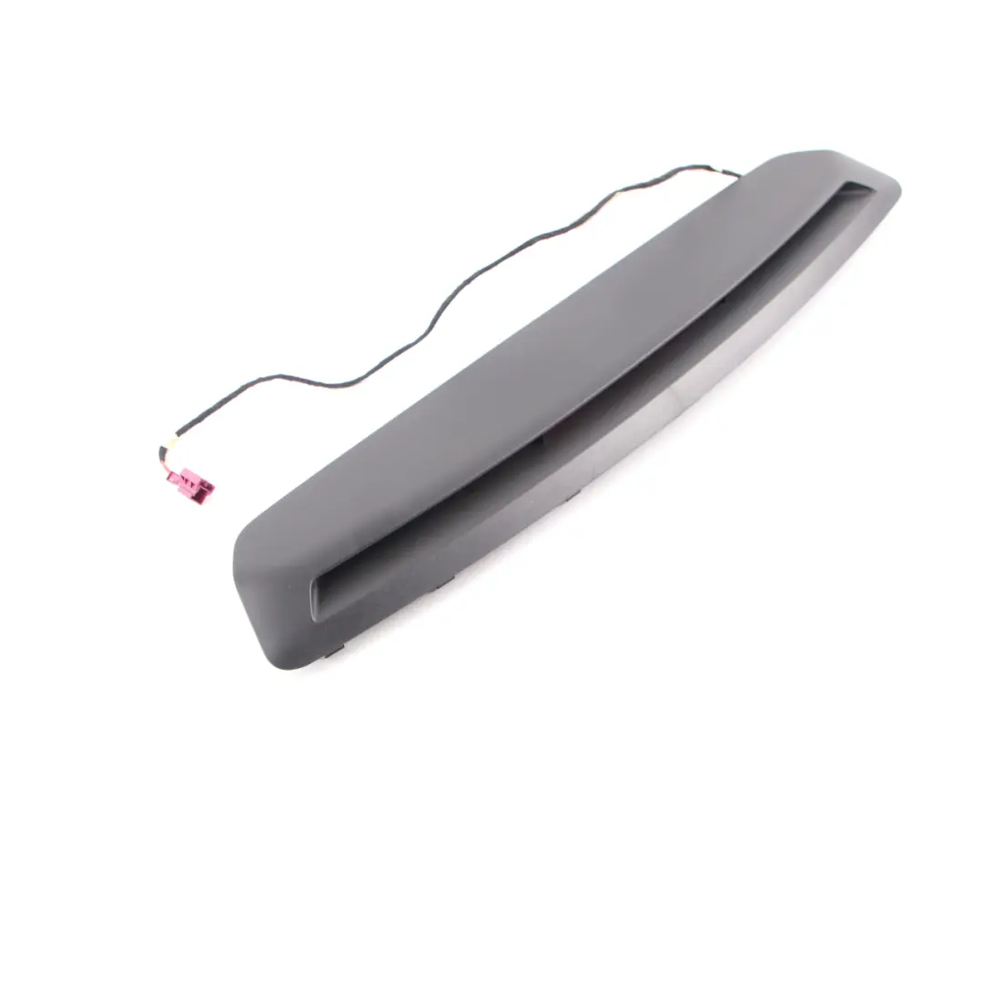 Lampada di stop aggiuntiva terza luce freno posteriore per Mercedes W213 con numero di parte A2136941100 Mercedes W213 Lampada di stop aggiuntiva terza luce freno posteriore - SKU A2136941100 - Numero di parte A2136941100