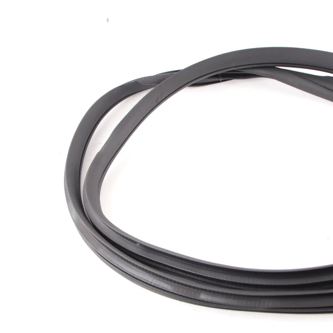 Mercedes W213 Türdichtung Kantenschutzdichtung hinten links rechts - SKU A2136970151 - Teilenummer A2136970151