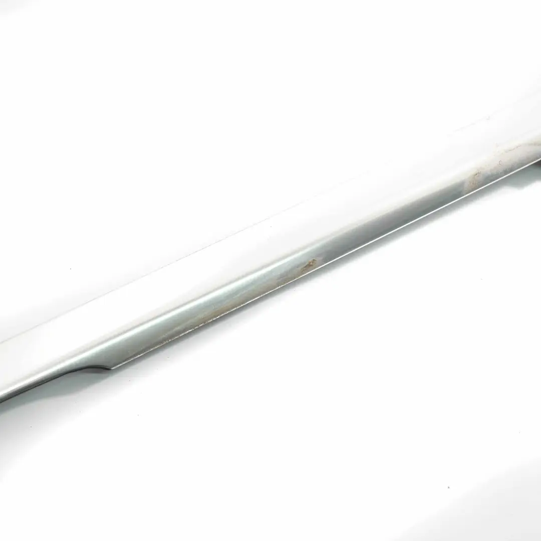 Tür fenster verkleidung Zierleiste vorne rechts Chrom für Mercedes W213 mit Teilenummer A2137200224 Mercedes W213 Tür fenster verkleidung Zierleiste vorne rechts Chrom - SKU A2137200224 - Teilenummer A2137200224