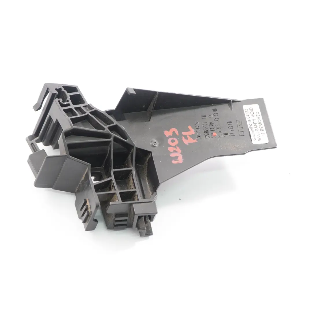 Maniglia porta cuscinetto supporto anteriore sinistro per Mercedes W213 con numero di parte A2137230300 Mercedes W213 Maniglia porta cuscinetto supporto anteriore sinistro - SKU A2137230300 - Numero di parte A2137230300