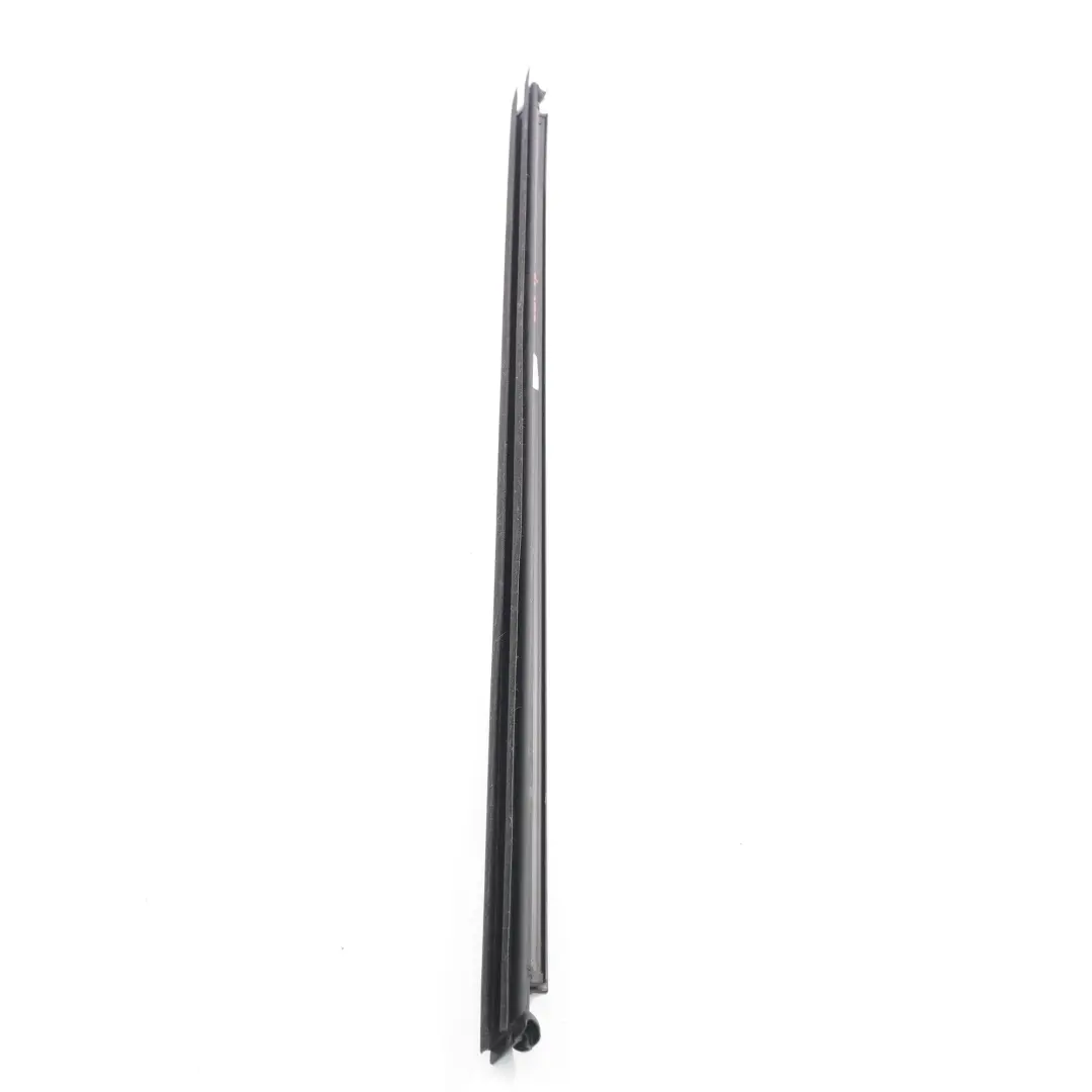 Mercedes W213 Guarnizione Finestra Porta Anteriore Destra Tenuta - SKU A2137250465 - Numero di parte A2137250465
