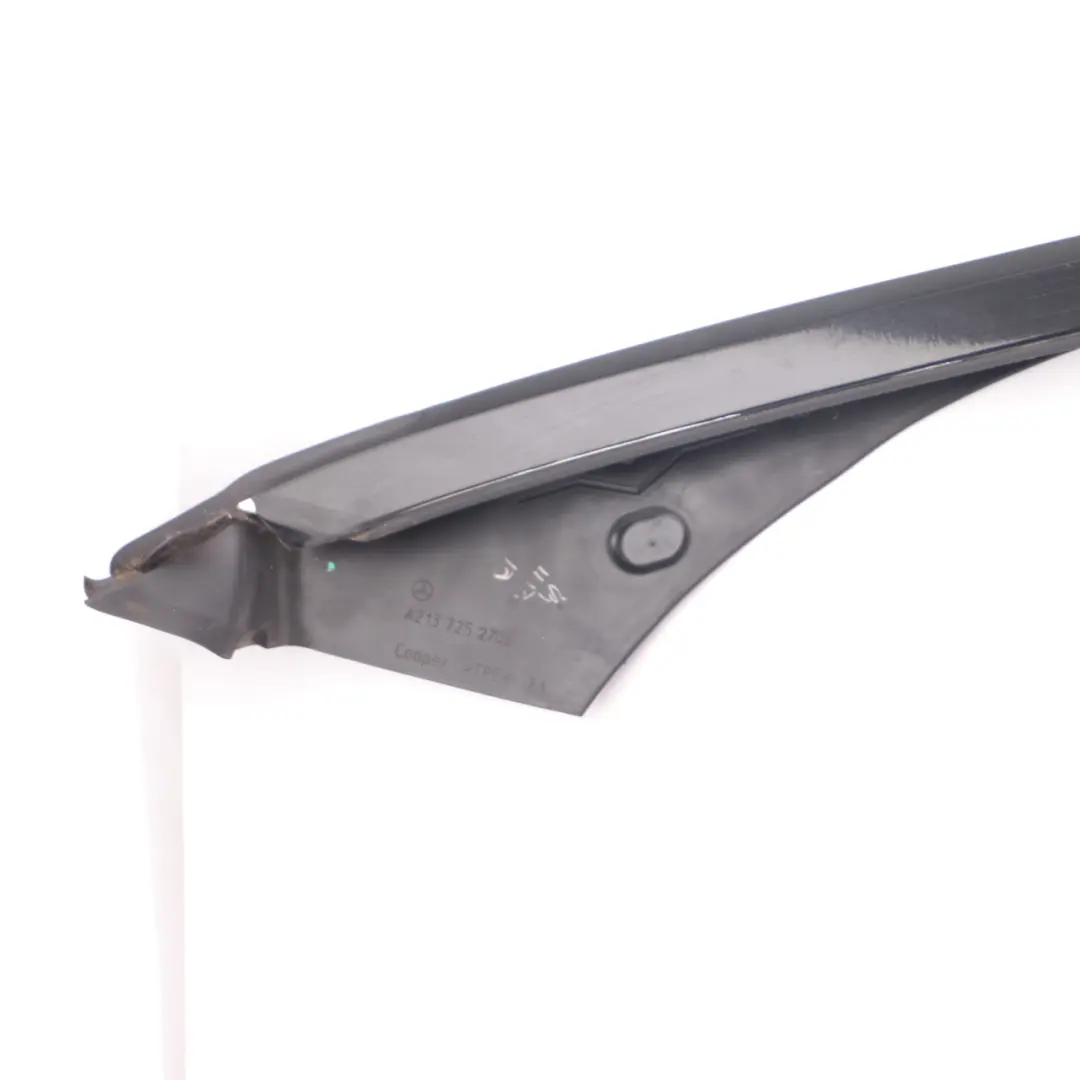 Puerta Sello Ventana Delantera Izquierda Guía Negro para Mercedes W213 con número de pieza A2137252700 Mercedes W213 Puerta Sello Ventana Delantera Izquierda Guía Negro - SKU A2137252700-1 - Número de pieza A2137252700