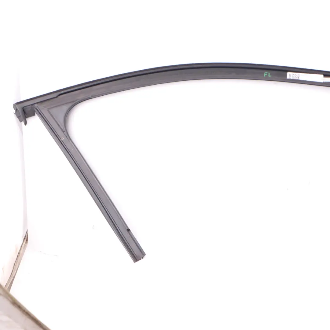 Puerta Sello Ventana Delantera Izquierda Guía Negro para Mercedes W213 con número de pieza A2137252700 Mercedes W213 Puerta Sello Ventana Delantera Izquierda Guía Negro - SKU A2137252700-1 - Número de pieza A2137252700