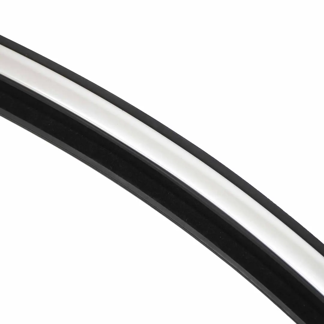 Mercedes W213 Guarnizione Porta Finestra Anteriore Sinistra Telaio Guida Cromo - SKU A2137252700 - Numero di parte A2137252700