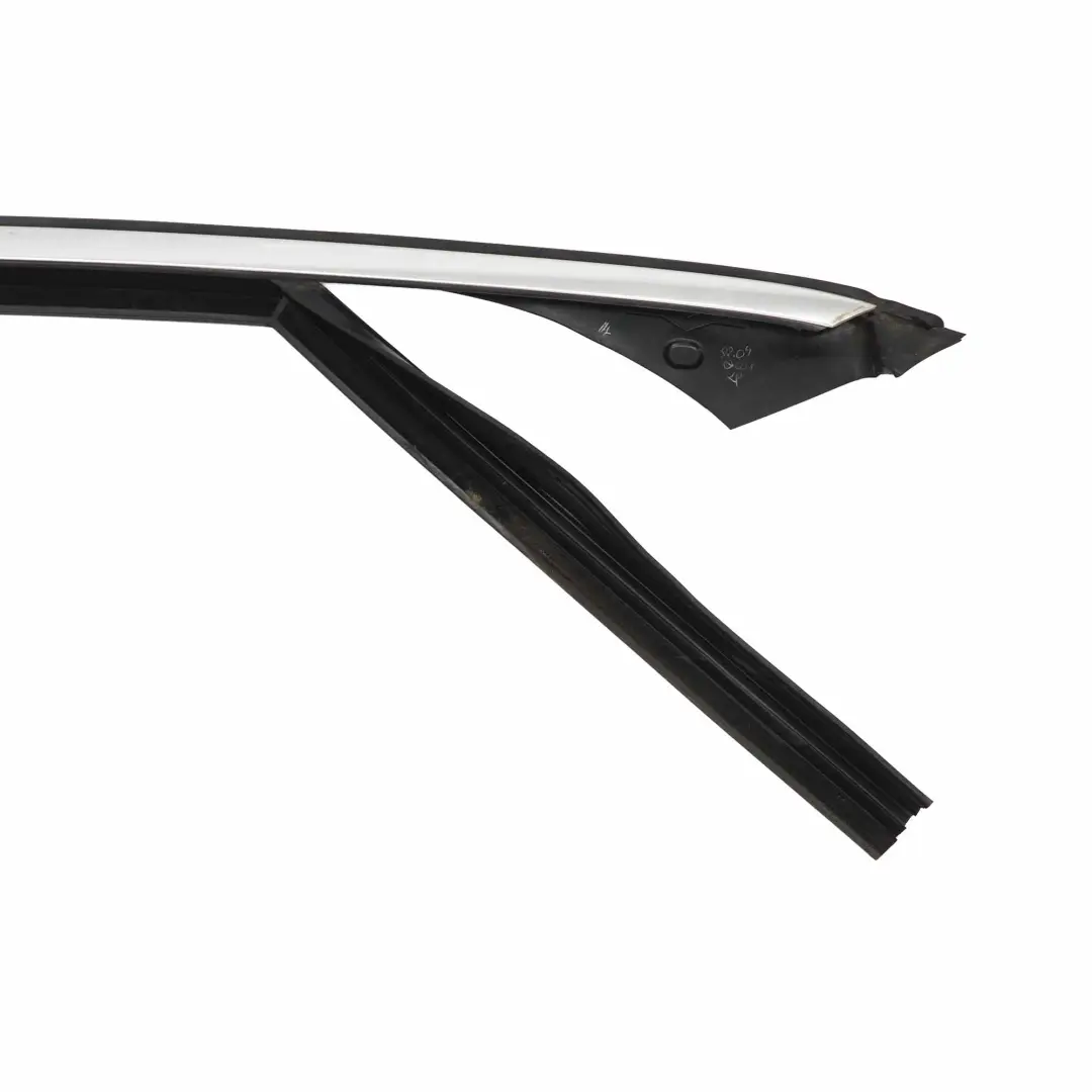 Mercedes W213 Guarnizione Porta Finestra Anteriore Destra Telaio Guida Cromo - SKU A2137252800 - Numero di parte A2137252800