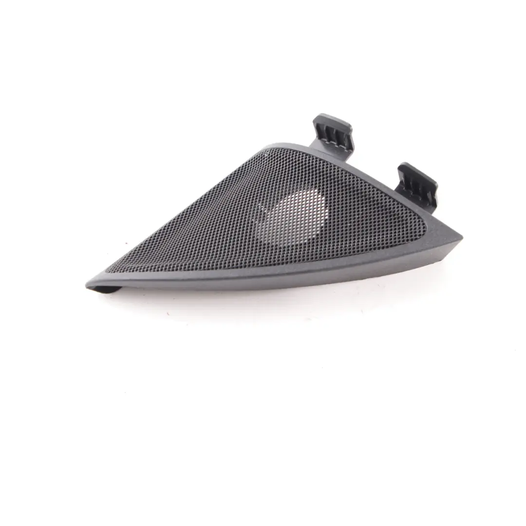 Tapa Altavoz Triángulo Delantero Derecho Trim Negro para Mercedes W213 con número de pieza A2137271000 Mercedes W213 Tapa Altavoz Triángulo Delantero Derecho Trim Negro - SKU A2137271000 - Número de pieza A2137271000