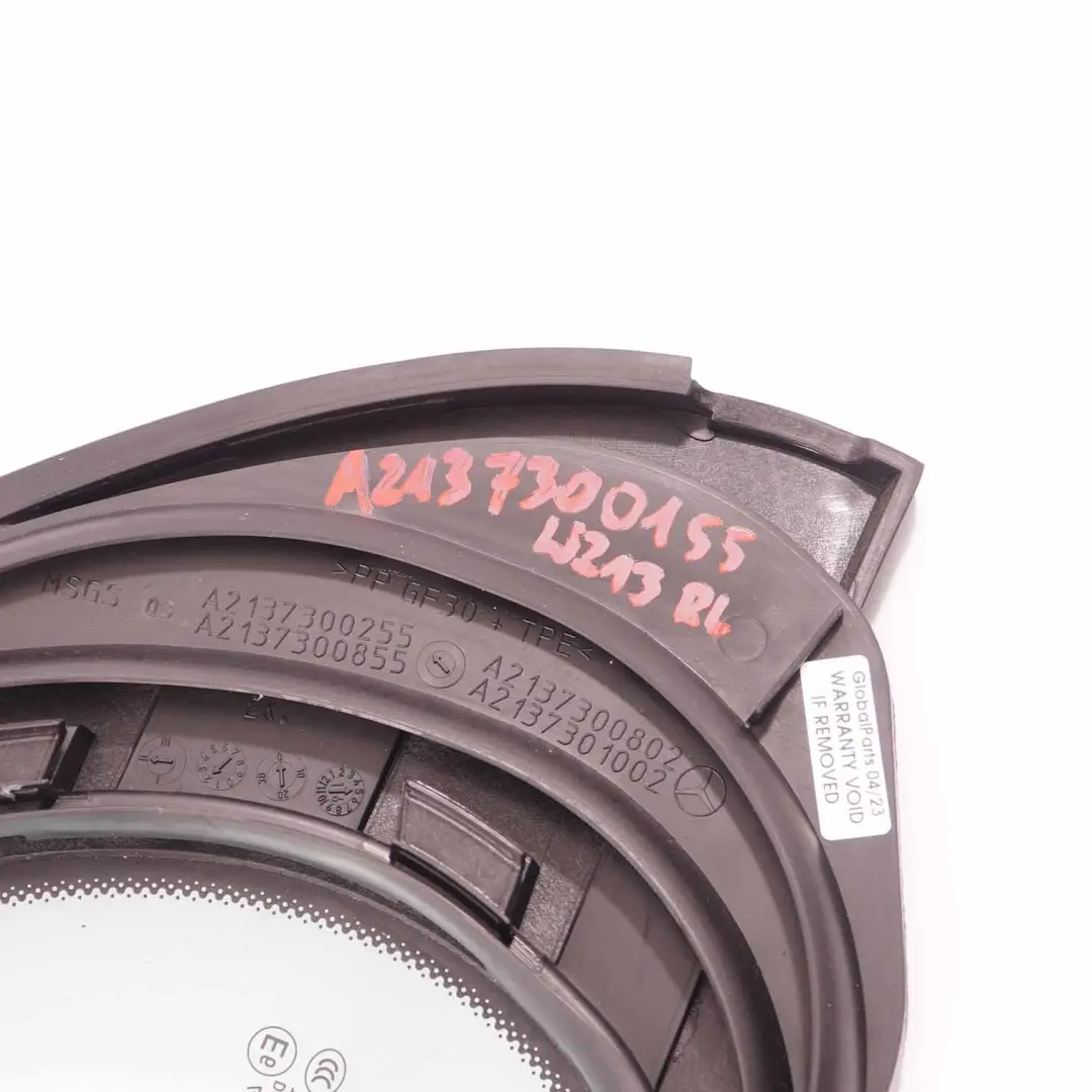 Vitrage Porte Arrière Droite Quartier Vert AS2 pour Mercedes W213 à propos du numéro de pièce A2137300255 Mercedes W213 Vitrage Porte Arrière Droite Quartier Vert AS2 - SKU A2137300255 - Numéro de pièce A2137300255