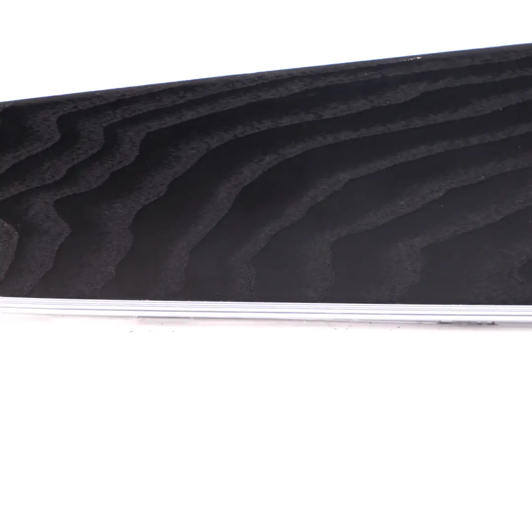 Panel Puerta Trasera Izquierda Negro Madera Burmester para Mercedes W213 con número de pieza A2137300303 Mercedes W213 Panel Puerta Trasera Izquierda Negro Madera Burmester - SKU A2137300303 - Número de pieza A2137300303