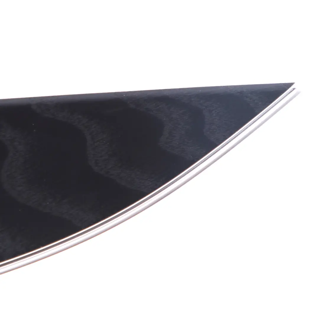 Türverkleidung Hinten Rechts Schwarz Holz Burmester für Mercedes W213 mit Teilenummer A2137300403 Mercedes W213 Türverkleidung Hinten Rechts Schwarz Holz Burmester - SKU A2137300403 - Teilenummer A2137300403