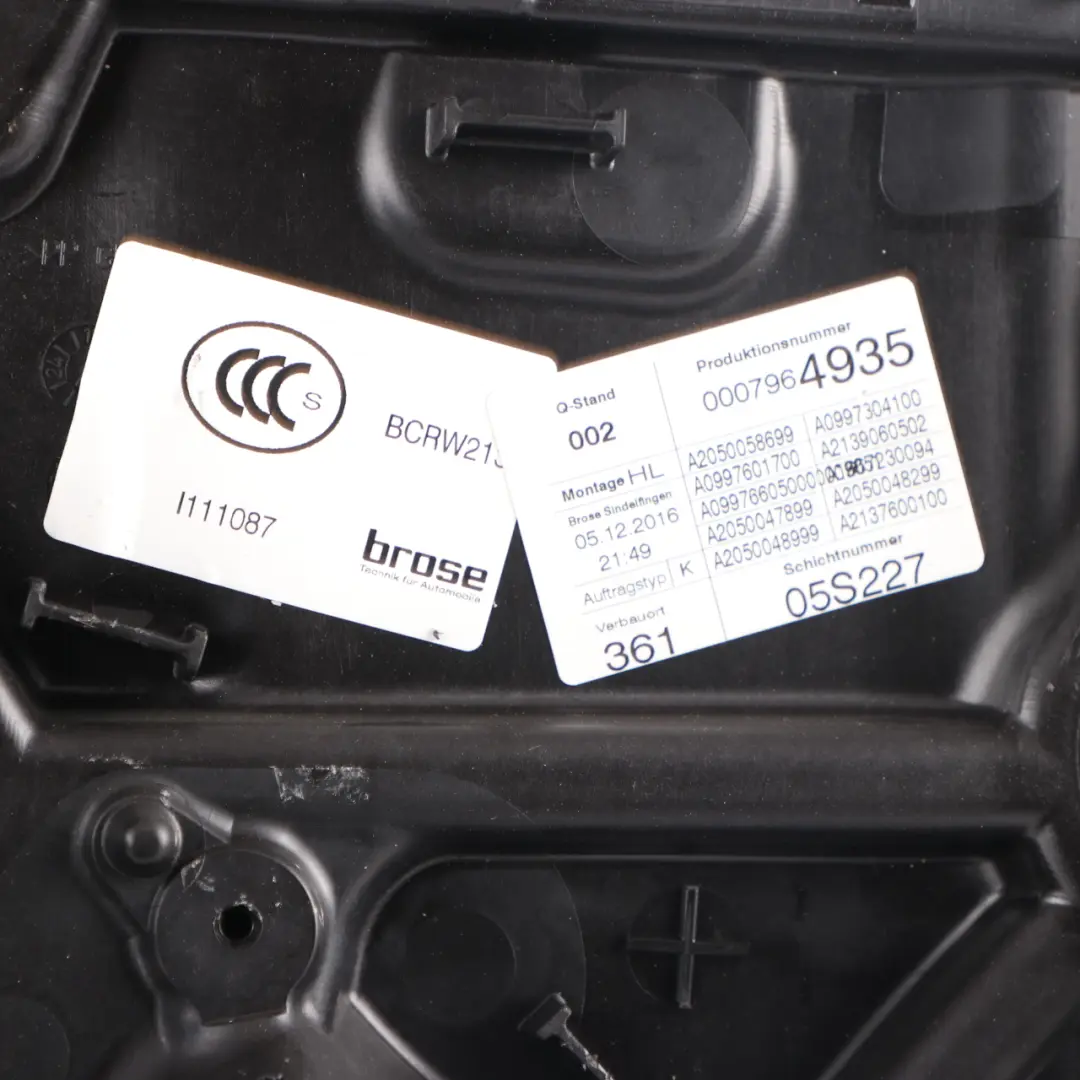 Mercedes W213 lève vitre moteur régulateur arrière gauche cadre - SKU A2137306705-1 - Numéro de pièce A2137306705