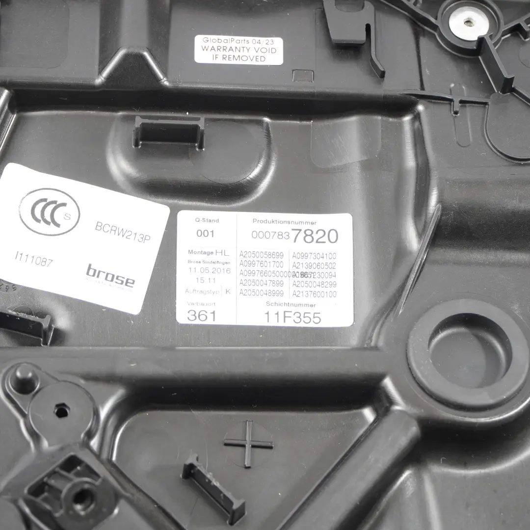 Mercedes W213 Lève vitre Régulateur Arrière Gauche Panneau Cadre - SKU A2137306705 - Numéro de pièce A2137306705