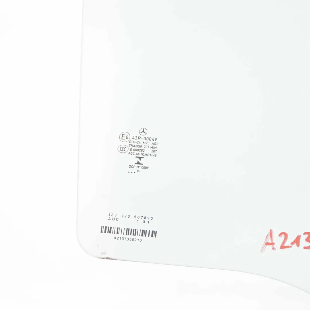 Vetro Porta Posteriore Destra Vetri Verde AS2 per Mercedes W213 con numero di parte A2137350210 Mercedes W213 Vetro Porta Posteriore Destra Vetri Verde AS2 - SKU A2137350210 - Numero di parte A2137350210