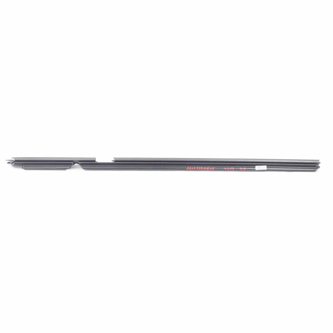 Mercedes W213 Fenster dichtung hinten rechts Tür verkleidung Streifen - SKU A2137350865 - Teilenummer A2137350865
