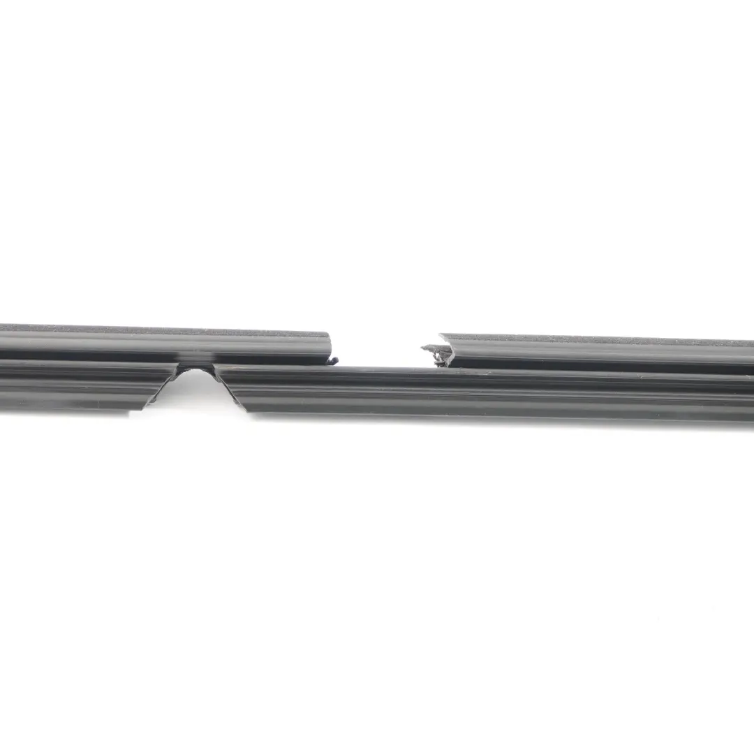 Mercedes W213 Fenster dichtung hinten rechts Tür verkleidung Streifen - SKU A2137350865 - Teilenummer A2137350865