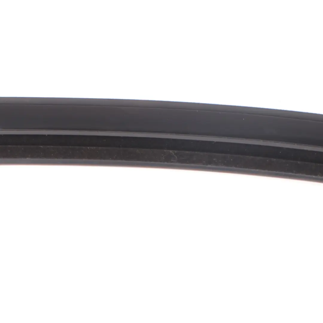 Mercedes W213 Guarnizione Finestrino Porta Posteriore Sinistra Nera - SKU A2137357300-1 - Numero di parte A2137357300