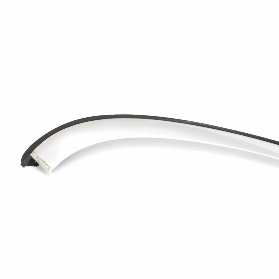 Mercedes W213 Guarnizione Porta Finestra Posteriore Destra Telaio Guida Cromo - SKU A2137357400 - Numero di parte A2137357400