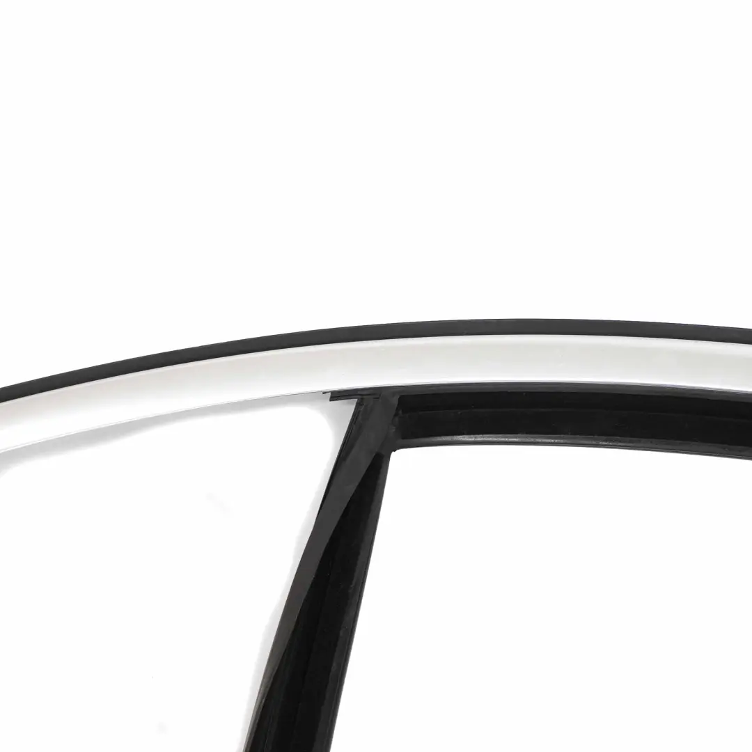 Mercedes W213 Guarnizione Porta Finestra Posteriore Destra Telaio Guida Cromo - SKU A2137357400 - Numero di parte A2137357400
