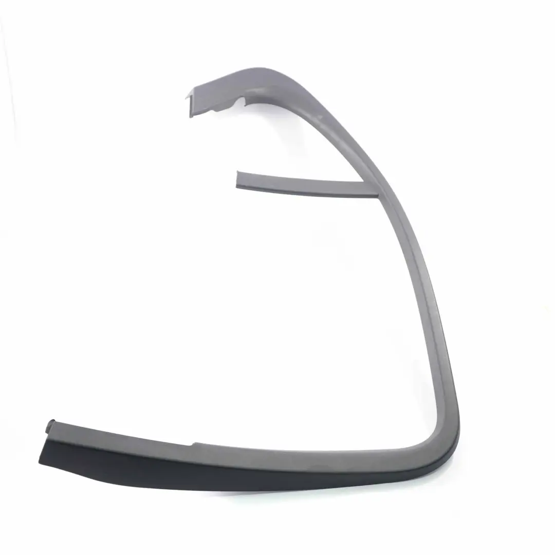 Mercedes W213 Cadre de Fenêtre Arrière Gauche Garniture de Porte - SKU A2137370100 - Numéro de pièce A2137370100