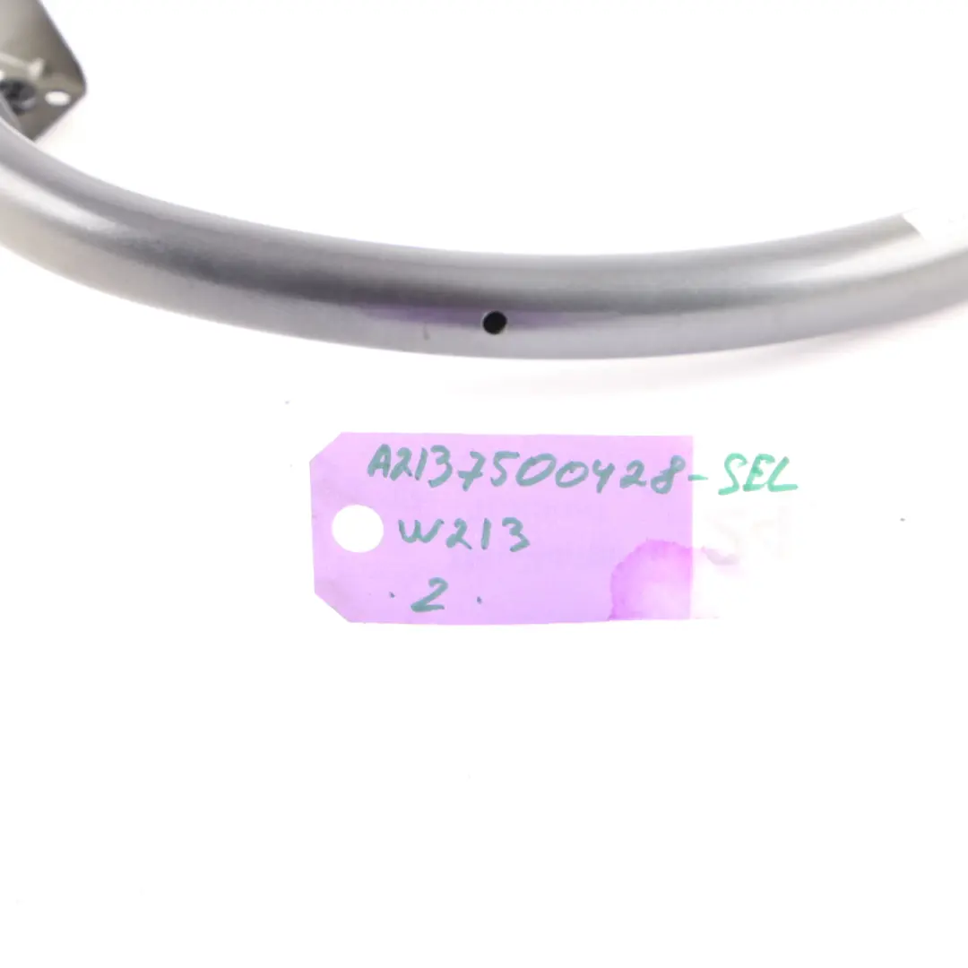 Couvercle charnière hayon droit - 992 pour Mercedes W213 à propos du numéro de pièce A2137500428 Mercedes W213 Couvercle charnière hayon droit - 992 - SKU A2137500428-OB - Numéro de pièce A2137500428