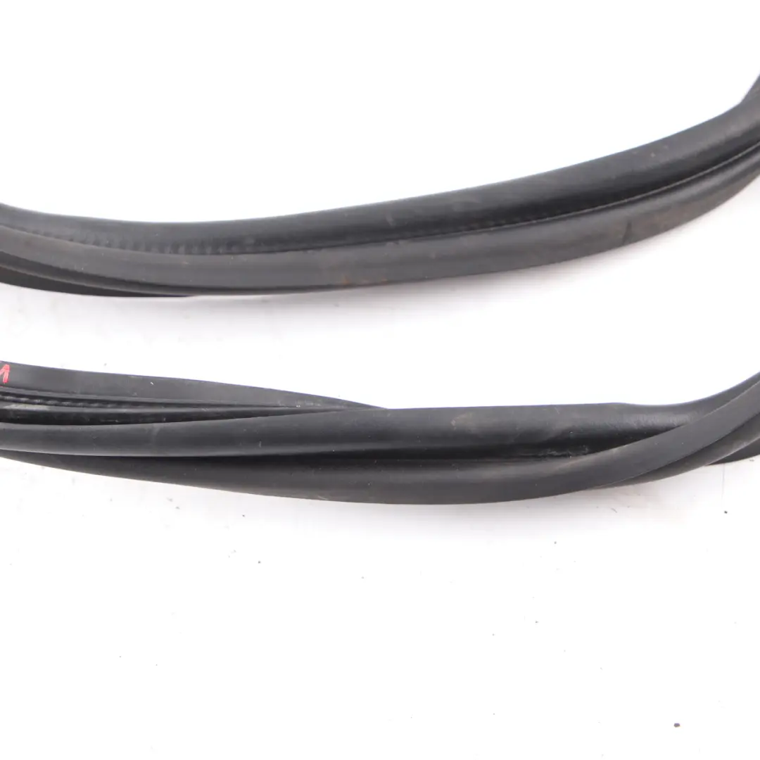 Tira sellado portón trasero maletero A2137500098 para Mercedes W213 con número de pieza A2137508000 Mercedes W213 Tira sellado portón trasero maletero A2137500098 - SKU A2137508000 - Número de pieza A2137508000