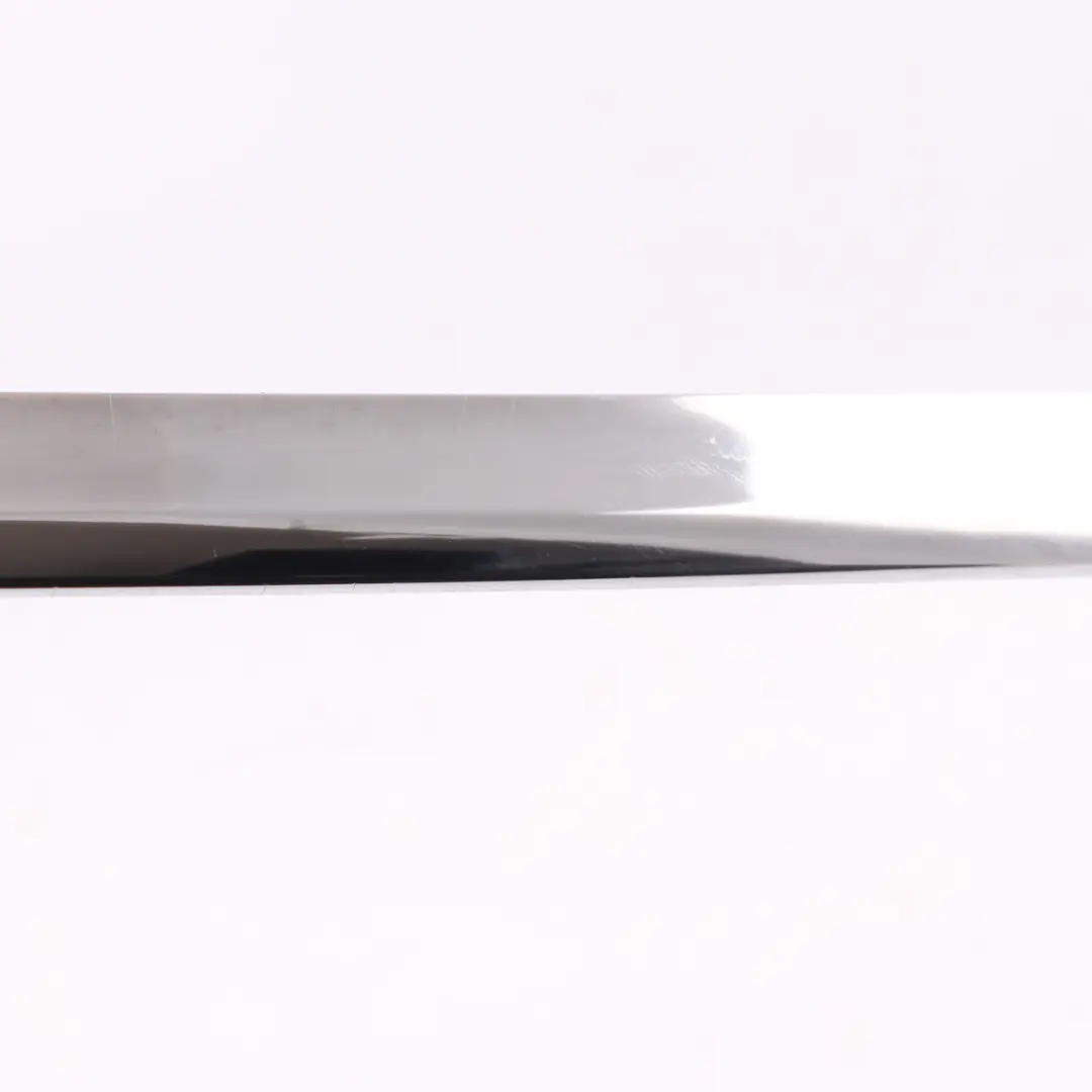 Mercedes W213 Portellone posteriore Modanatura bagagliaio Chrom - SKU A2137570000 - Numero di parte A2137570000