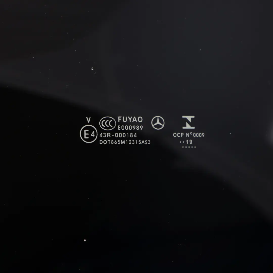 Panoramadach Dach Frontscheibe Glasscheibe getönt AS3 für Mercedes W213 W247 mit Teilenummer A2137800400 Mercedes W213 W247 Panoramadach Dach Frontscheibe Glasscheibe getönt AS3 - SKU A2137800400 - Teilenummer A2137800400