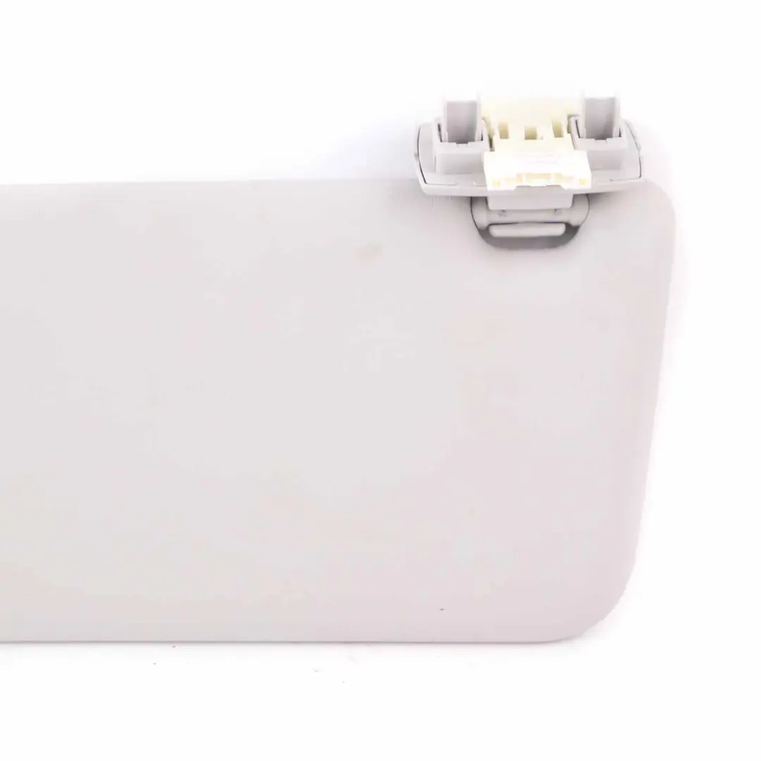 Aletta parasole Mercedes W213 Rivestimento sinistro anteriore grigio per con numero di parte A2138106101 Aletta parasole Mercedes W213 Rivestimento sinistro anteriore grigio - SKU A2138106101 - Numero di parte A2138106101