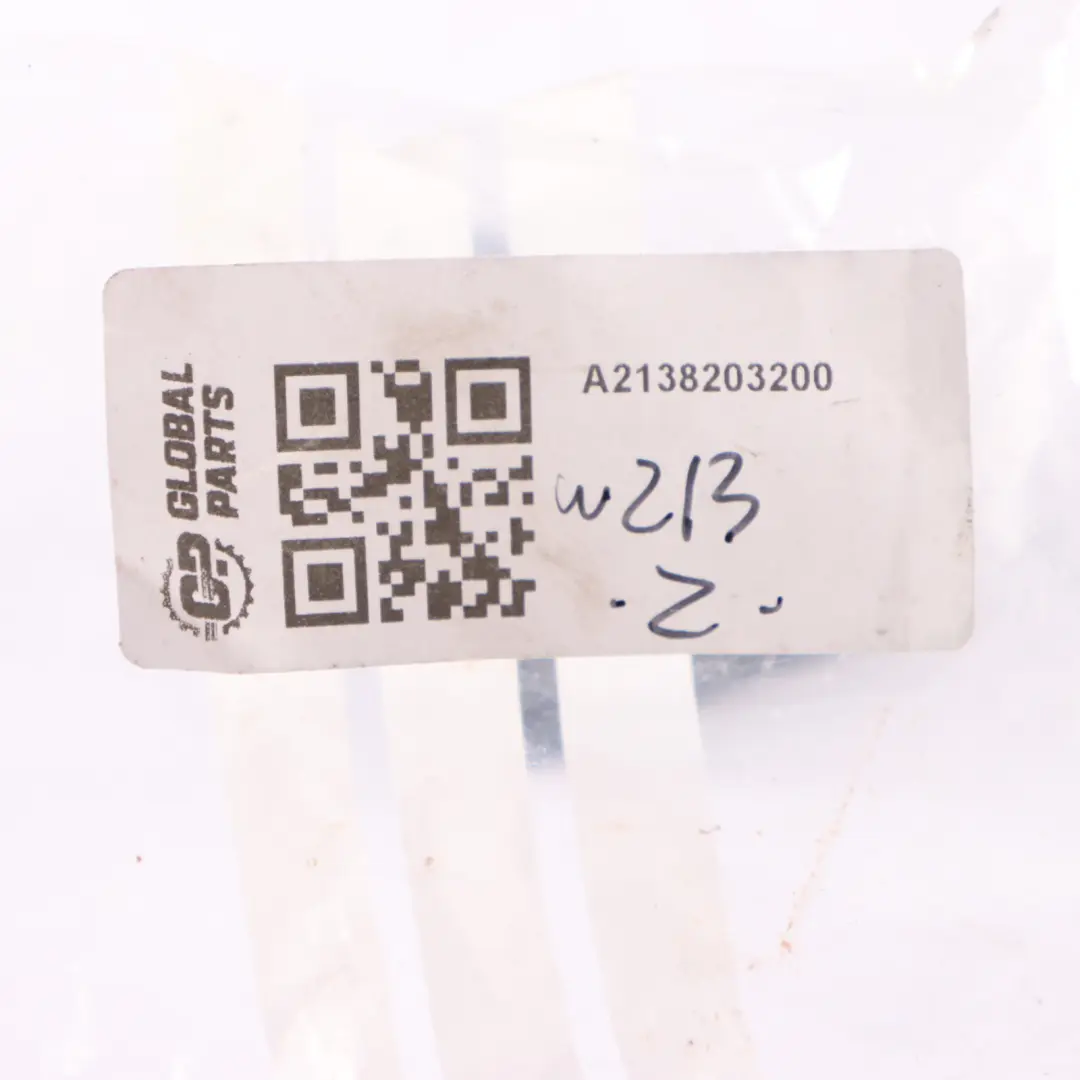 W257 Multimedia Unit USB Port to Mercedes W213 with Part number A2138203200 Mercedes W213 W257 Multimedia Unit USB Port - SKU A2138203200 - Part number A2138203200