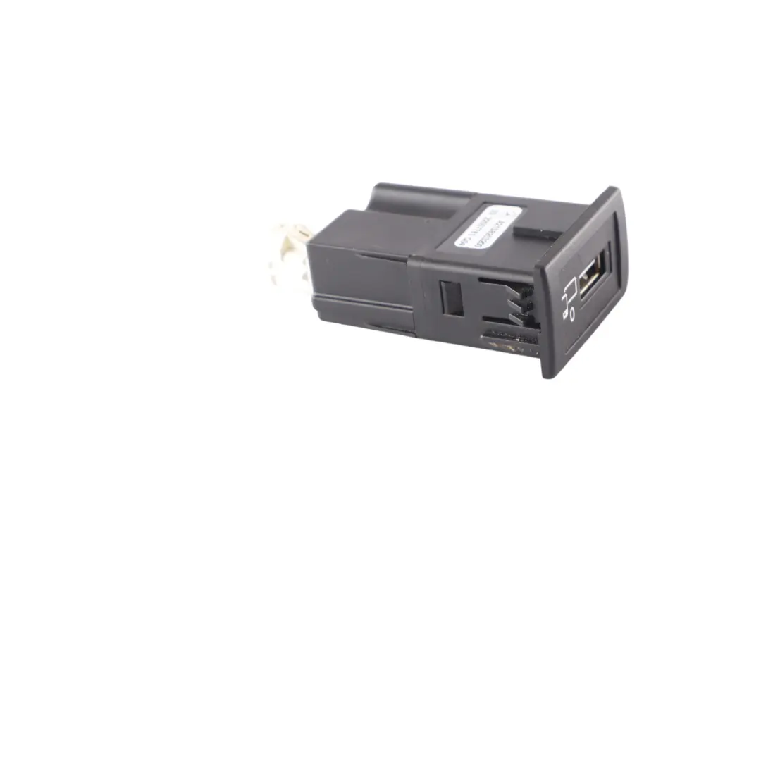 W257 Multimedia Unit USB Port to Mercedes W213 with Part number A2138203200 Mercedes W213 W257 Multimedia Unit USB Port - SKU A2138203200 - Part number A2138203200