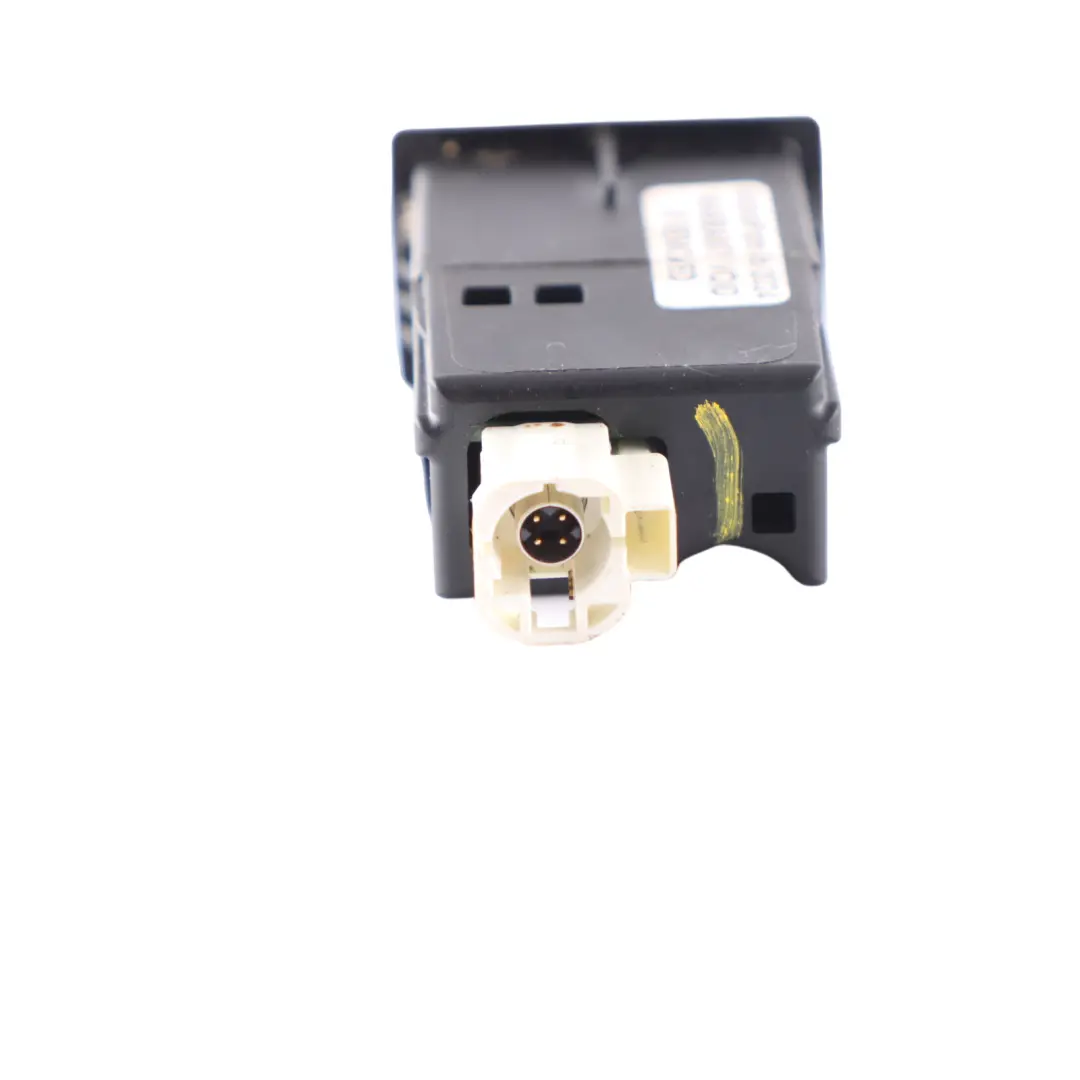 W257 Multimedia Unit USB Port to Mercedes W213 with Part number A2138203200 Mercedes W213 W257 Multimedia Unit USB Port - SKU A2138203200 - Part number A2138203200