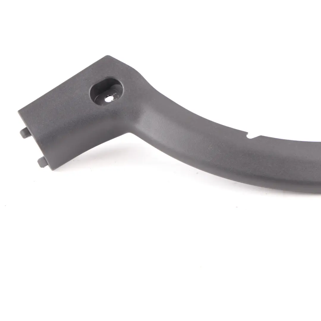 Cache charnière Couvercle Garniture arrière droite pour Mercedes W213 à propos du numéro de pièce A2138211089 Mercedes W213 Cache charnière Couvercle Garniture arrière droite - SKU A2138211089 - Numéro de pièce A2138211089