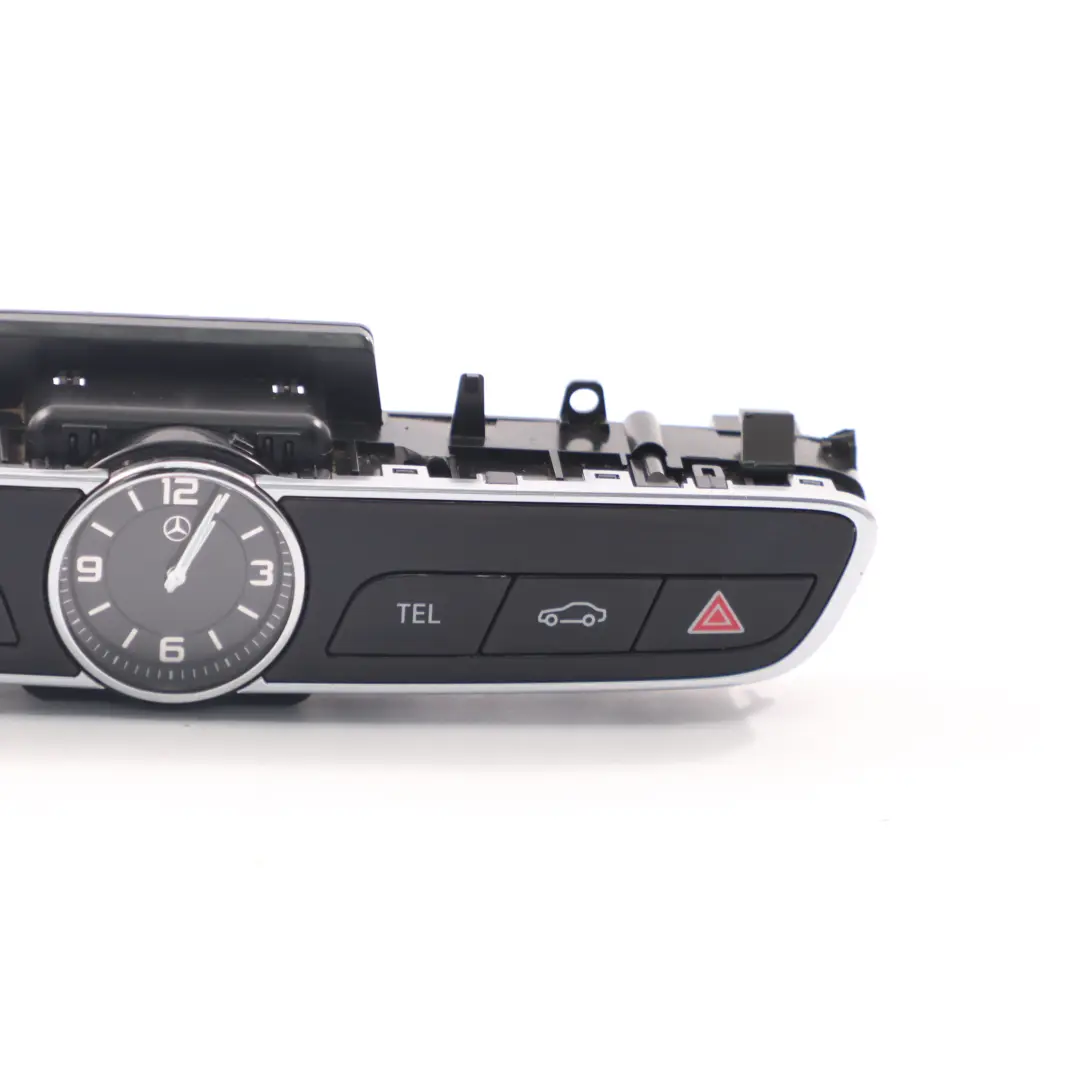 Pannello interruttori Mercedes W205 C238 Console centrale Interruttore orologio per con numero di parte A2165083905 Pannello interruttori Mercedes W205 C238 Console centrale Interruttore orologio - SKU A2138272000 - Numero di parte A2165083905