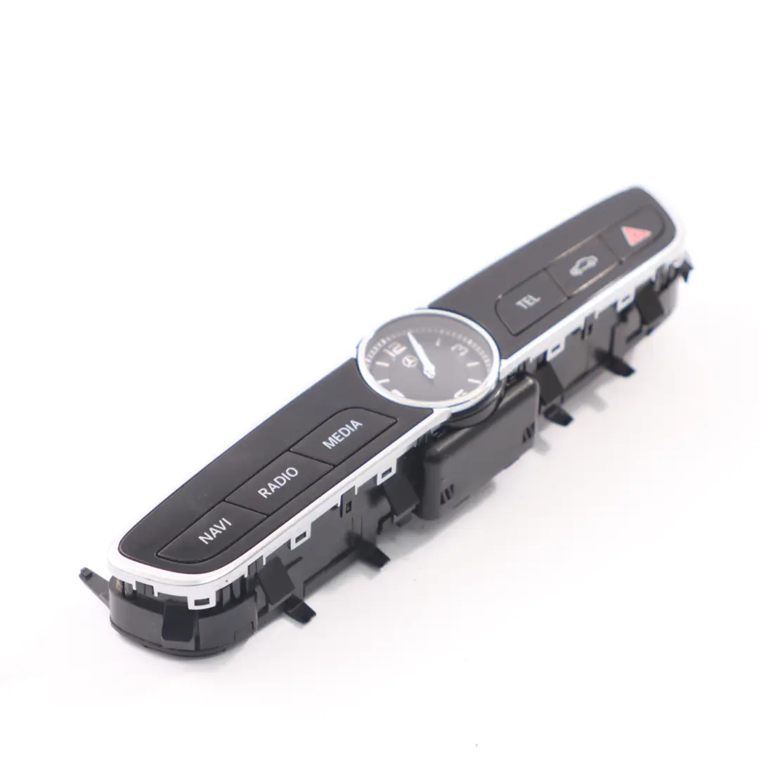  Panel de interruptores Mercedes W205 C238 Consola central Reloj Interruptor - SKU A2138272000 - Número de pieza A2165083905