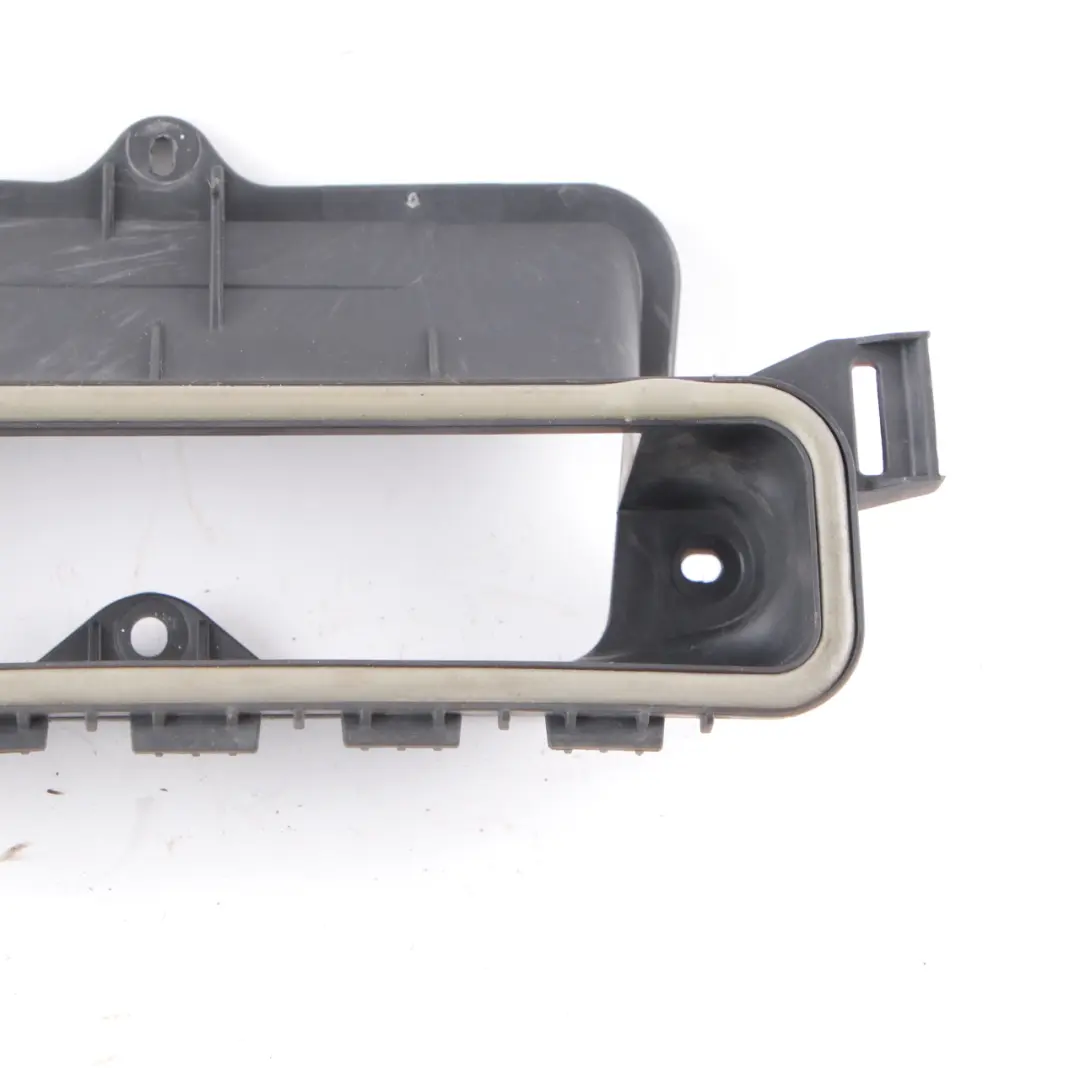 Mercedes W213 Wlot Rura Dolot Powietrza - SKU A2138302500 - Numer Części A2138302500