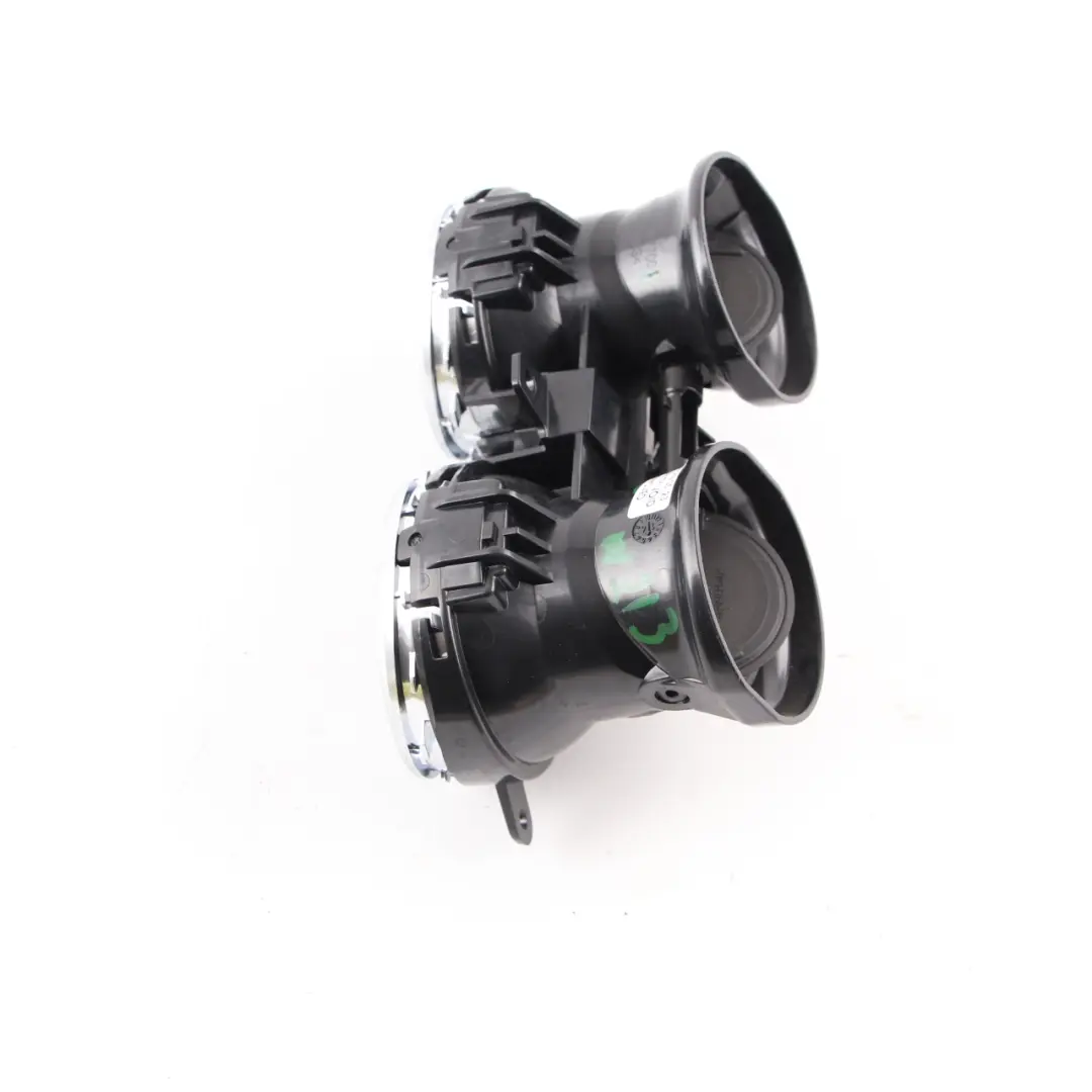 Kratka Nawiewu Powietrza Środek Lewa do Mercedes W213 S213 o numerze A2138307700 Mercedes W213 S213 Kratka Nawiewu Powietrza Środek Lewa - SKU A2138307700 - Numer Części A2138307700