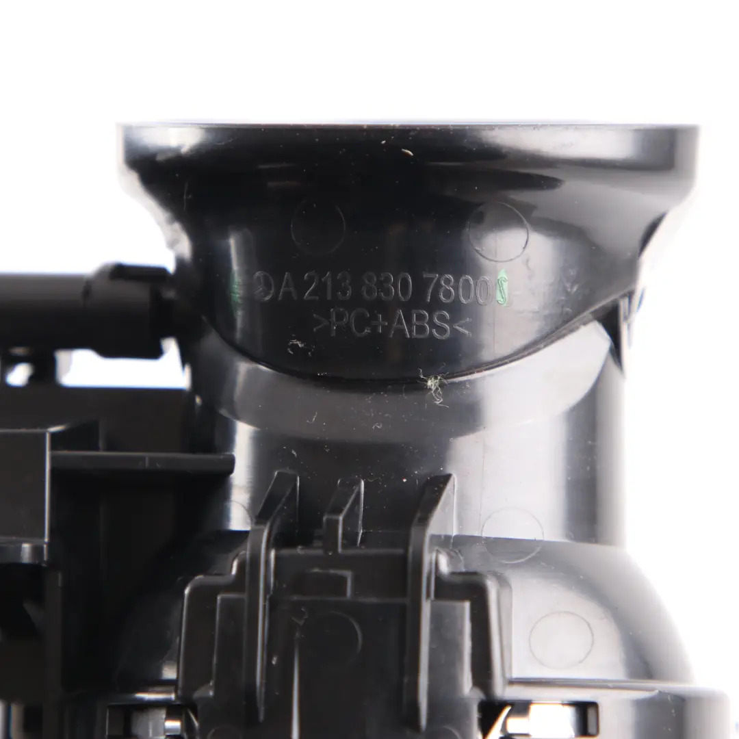 Luftauslass Mercedes W213 S213 Armaturenbrett Trim Kühlergrill Düse für mit Teilenummer A2138307800 Luftauslass Mercedes W213 S213 Armaturenbrett Trim Kühlergrill Düse - SKU A2138307800 - Teilenummer A2138307800