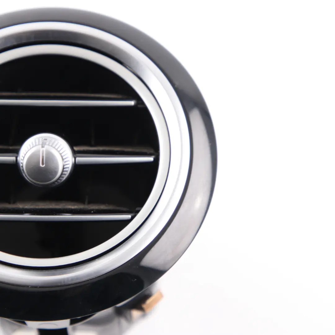 Lüftungsschlitze Armaturenbrett Kühlergrill Links Rechts für Mercedes W213 S213 mit Teilenummer A2138308000 Mercedes W213 S213 Lüftungsschlitze Armaturenbrett Kühlergrill Links Rechts - SKU A2138308000 - Teilenummer A2138308000