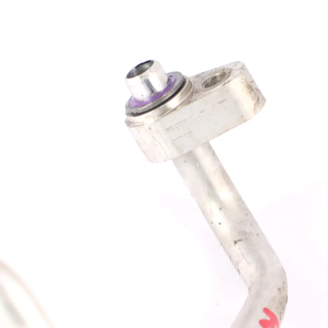 A/C Manguera Refrigerante Del Compresor Al Condensador para Mercedes W213 con número de pieza A2138308604 Mercedes W213 A/C Manguera Refrigerante Del Compresor Al Condensador - SKU A2138308604 - Número de pieza A2138308604