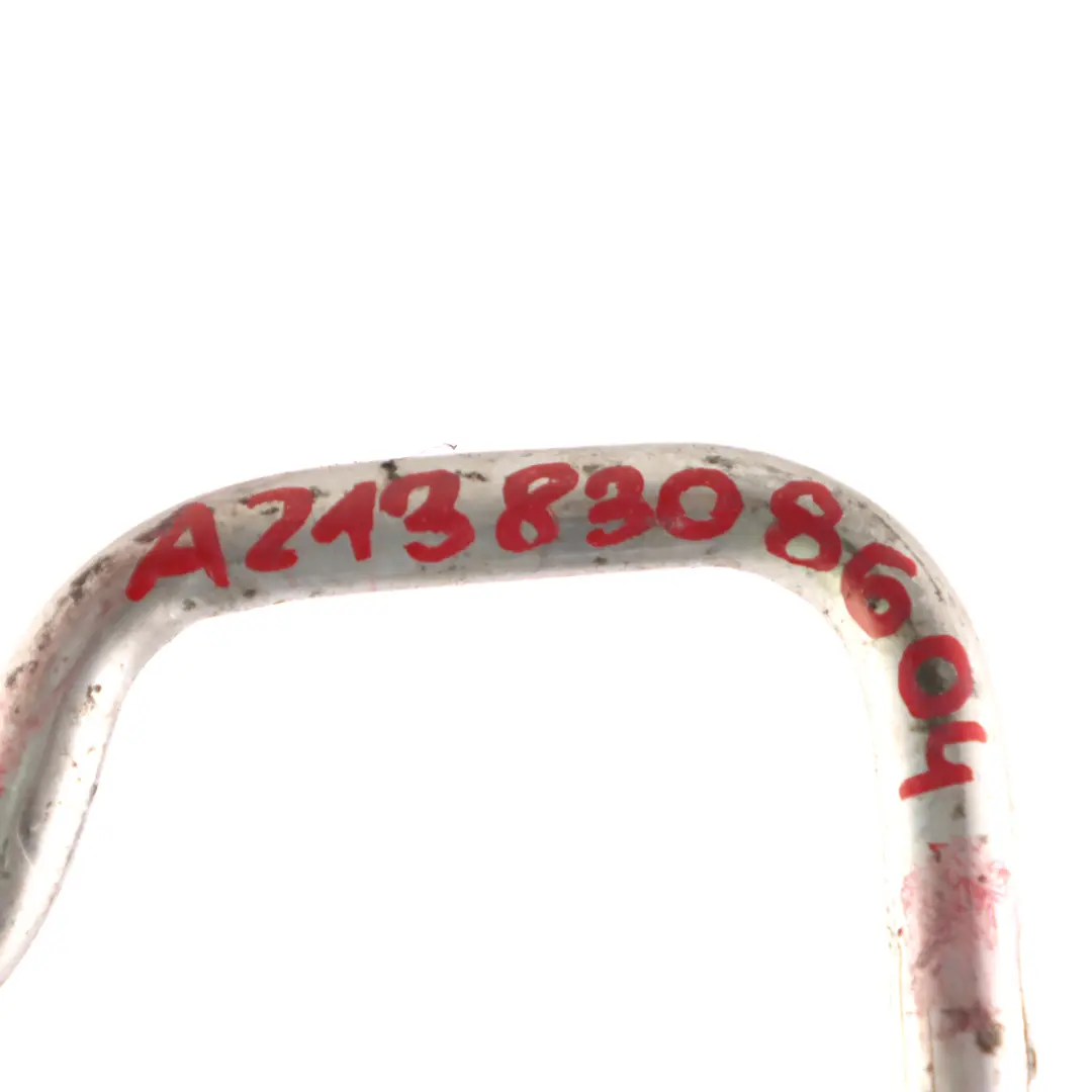 Mercedes W213 A/C Manguera Refrigerante Del Compresor Al Condensador - SKU A2138308604 - Número de pieza A2138308604