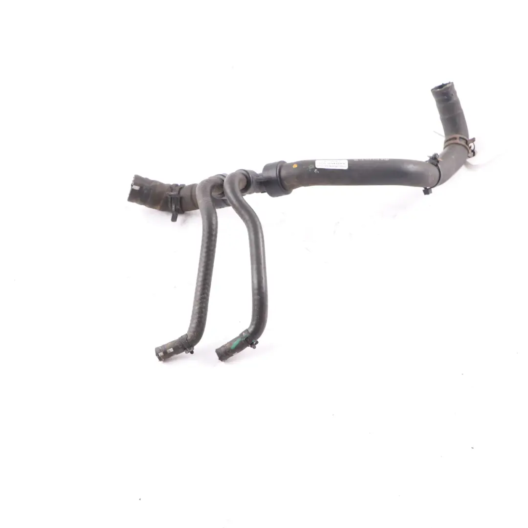 Przewód Wąż Rura Płynu Chłodzącego Wody Silnika do Mercedes W213 o numerze A2138309000 Mercedes W213 Przewód Wąż Rura Płynu Chłodzącego Wody Silnika - SKU A2138309000 - Numer Części A2138309000