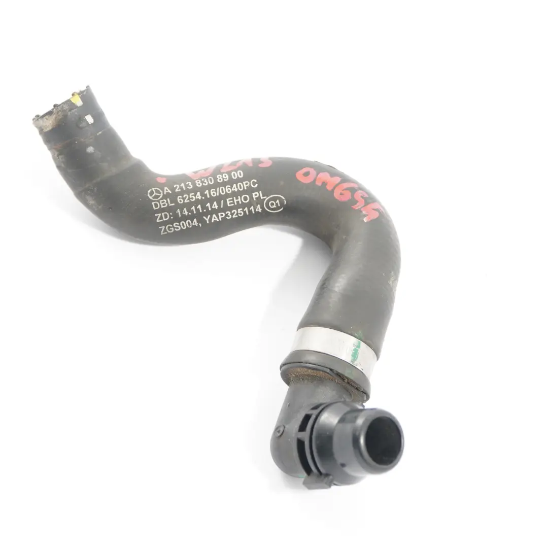 Przewód Wąż Wody EGR A2138308900 do Mercedes W213 Diesel o numerze A2138309305 Mercedes W213 Diesel Przewód Wąż Wody EGR A2138308900 - SKU A2138309305 - Numer Części A2138309305