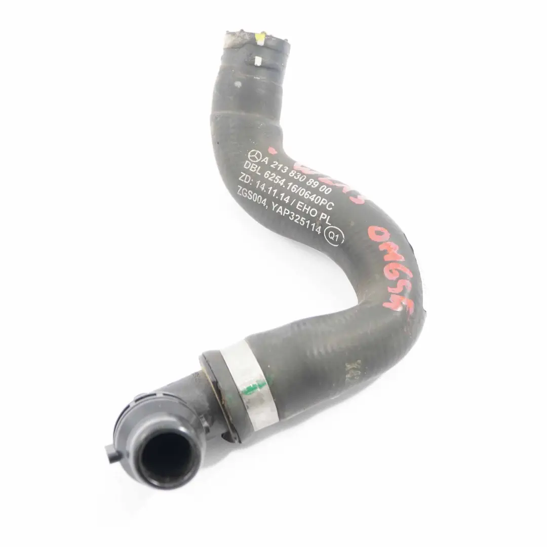 Mercedes W213 Diesel Tuyau refroidissement de l'eau Tuyau EGR A2138308900 - SKU A2138309305 - Numéro de pièce A2138309305