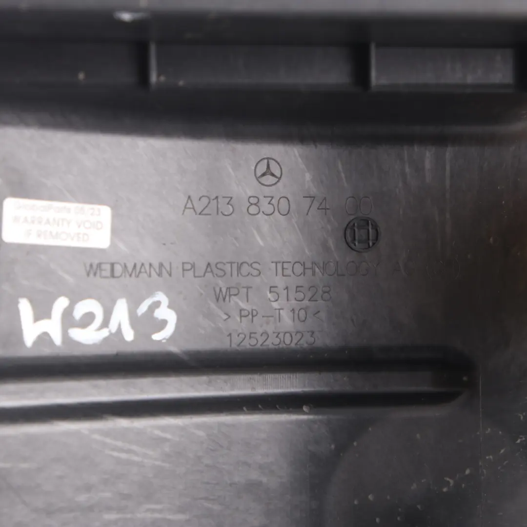 Intake Duct Mercedes W213 Air Intake Box Channel Pipe Hose to with Part number A2138313500 Intake Duct Mercedes W213 Air Intake Box Channel Pipe Hose - SKU A2138313500 - Part number A2138313500